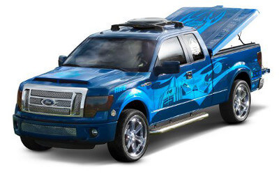 Pro FOOTBALL Hall of Fame Truck with ARE Fiberglass LID